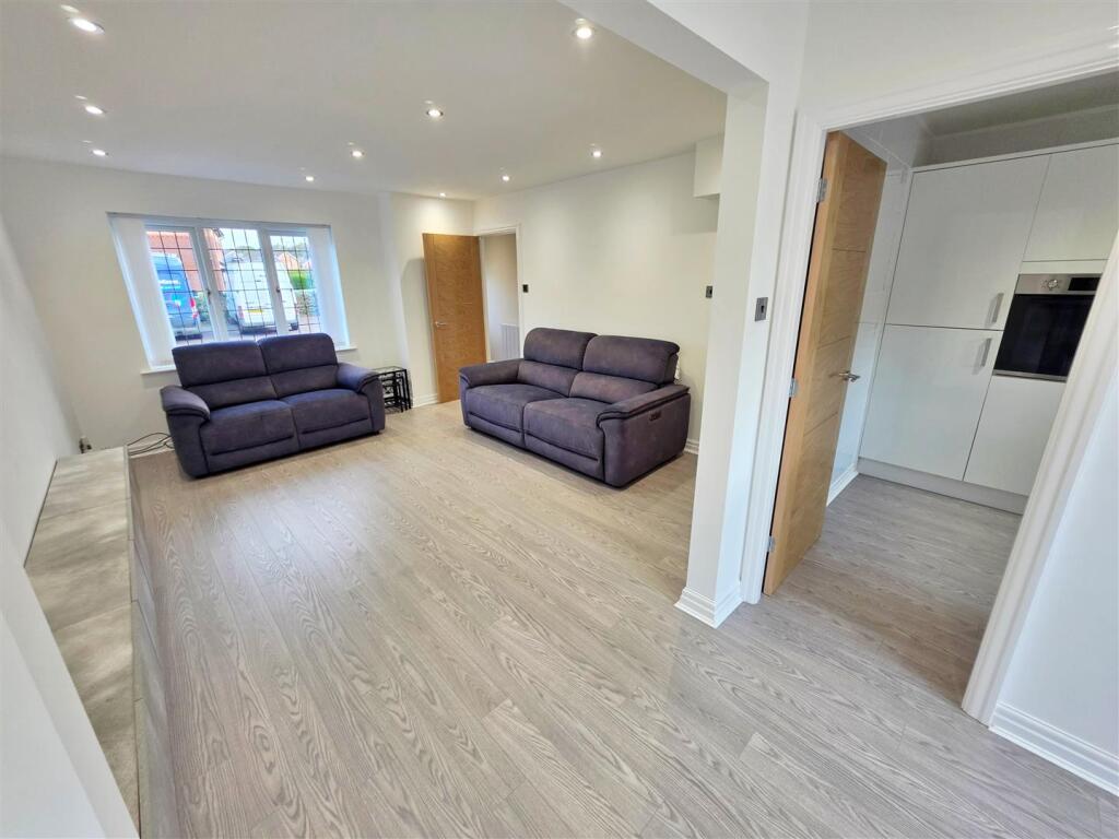 Moorhen Place, Thornton-Cleveleys photo 4