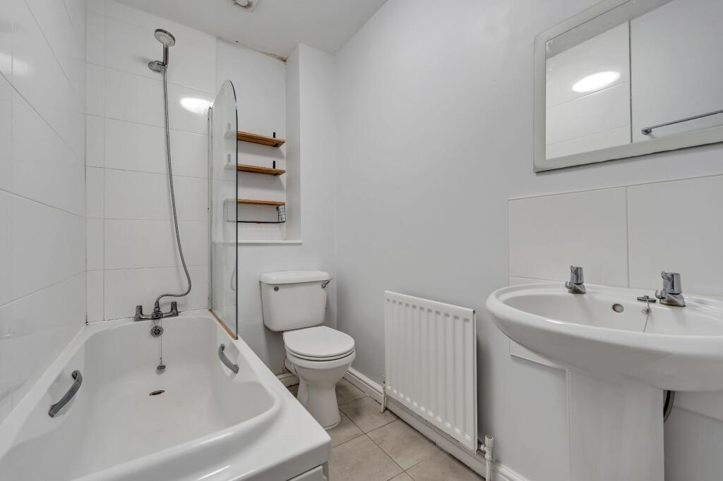 Apartment in Bristol - View 5