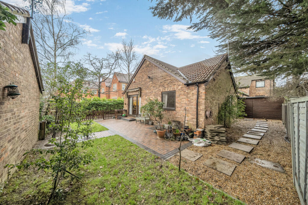 Welcote Drive, Northwood - View 2