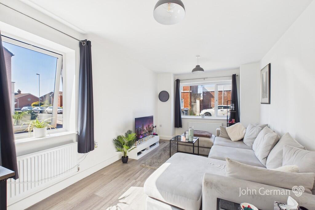 Victoria Crescent, Burton-on-Trent photo 4