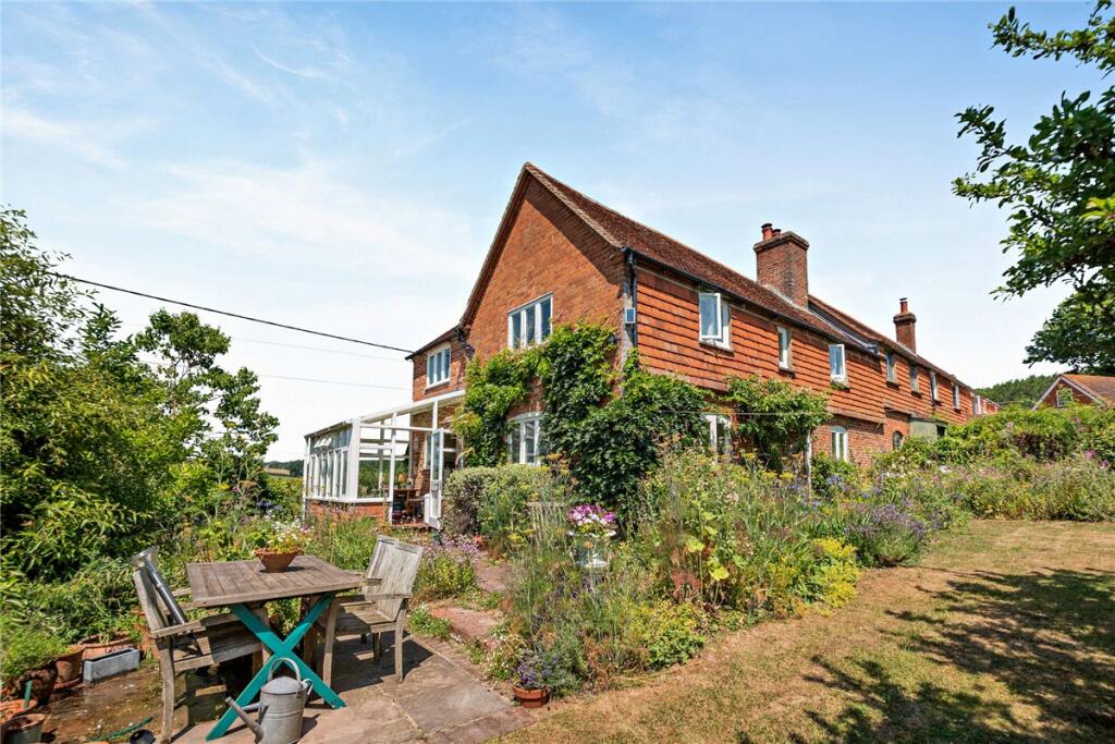 Main image of property: Harts Hill Road, Thatcham, Berkshire, RG18