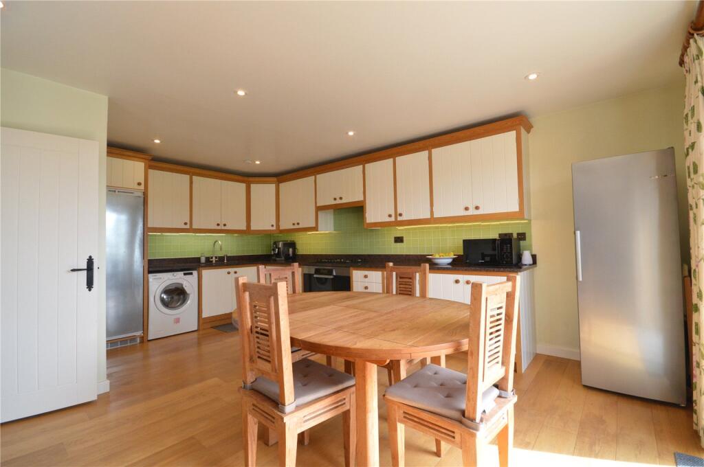House in Guildford - View 5