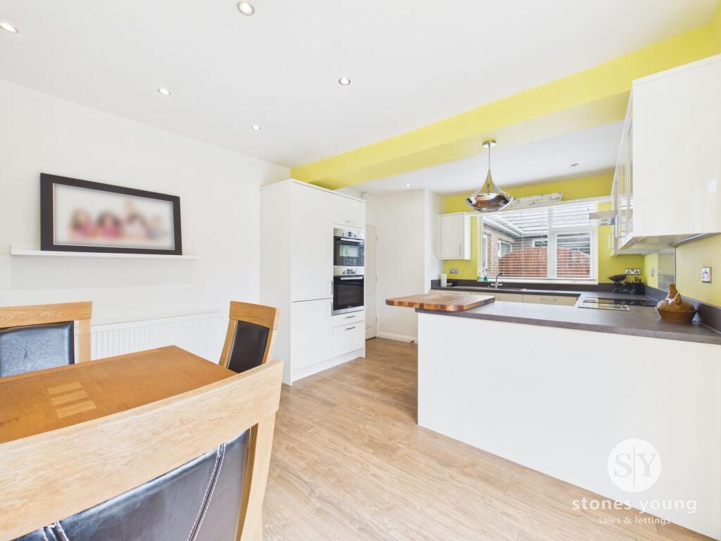 House in Blackburn, Lammack - View 3