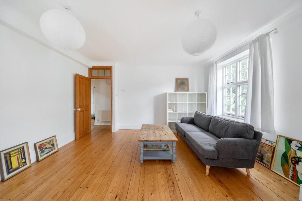 Apartment in London - More