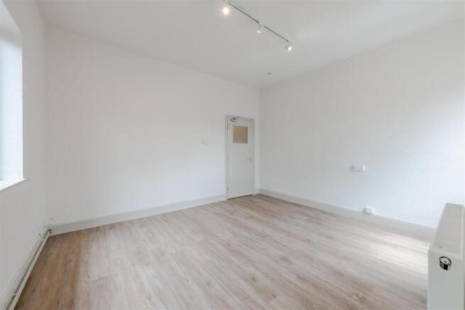 Asper - Offices 7 and 8 - Wombourne 7560.jpg