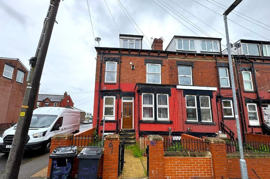 Main image of property: St Hildas Place, Leeds, LS9