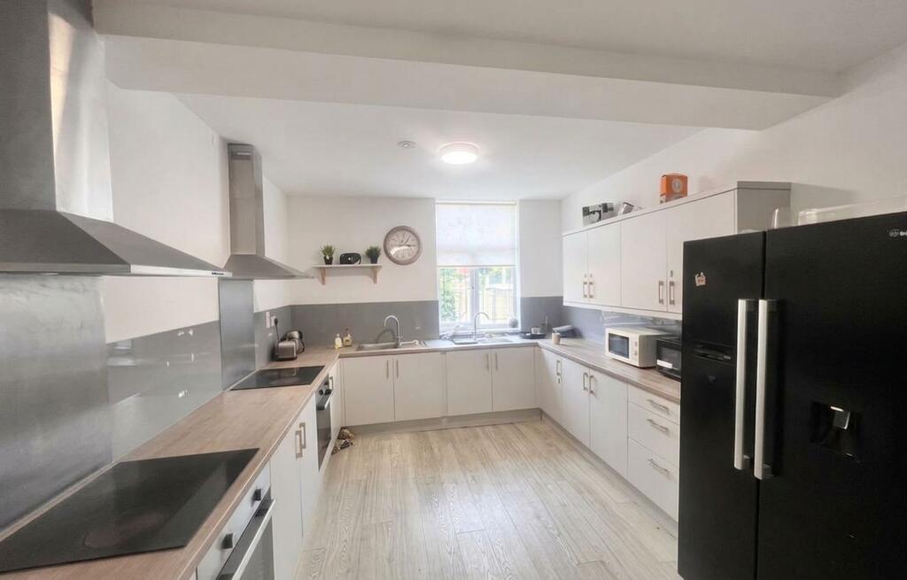 House in Derby - View 5