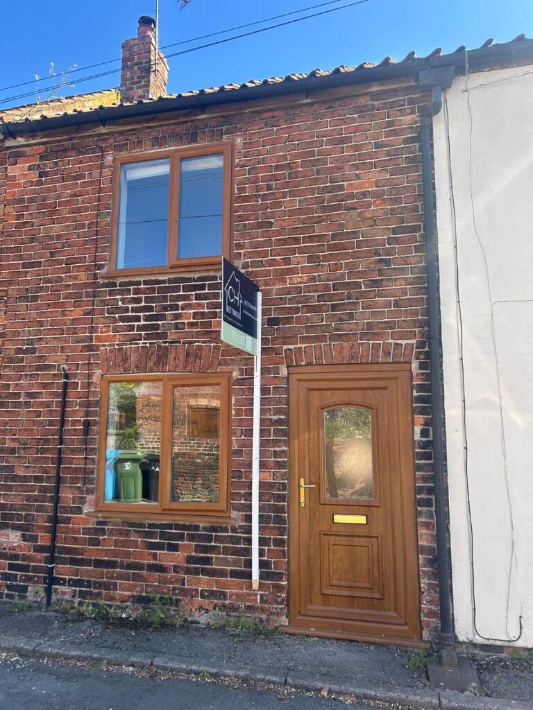 Main image of property: Slaynes Lane, Doncaster, Misson, DN10