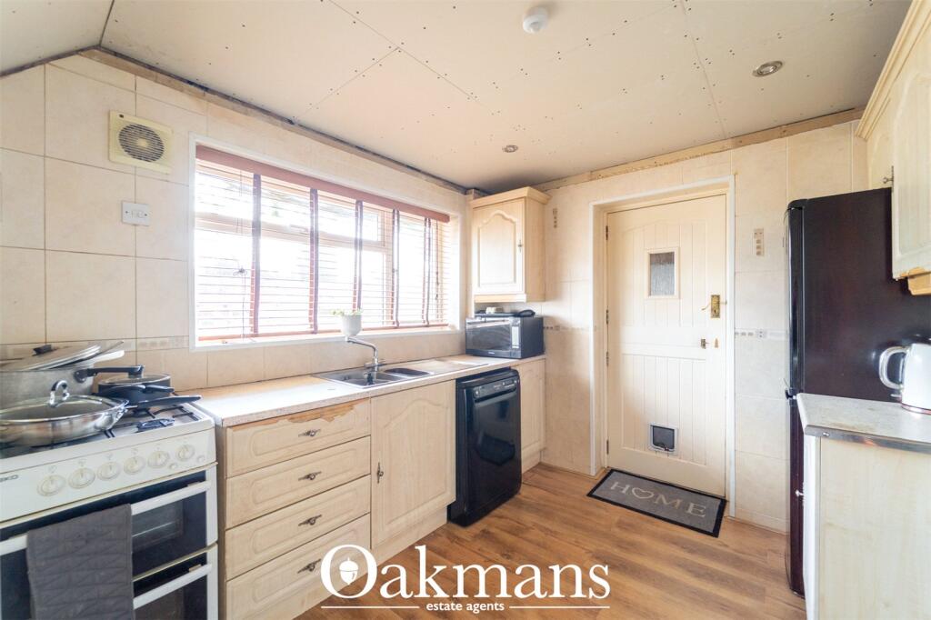 House in Bromsgrove, Perryfields - More