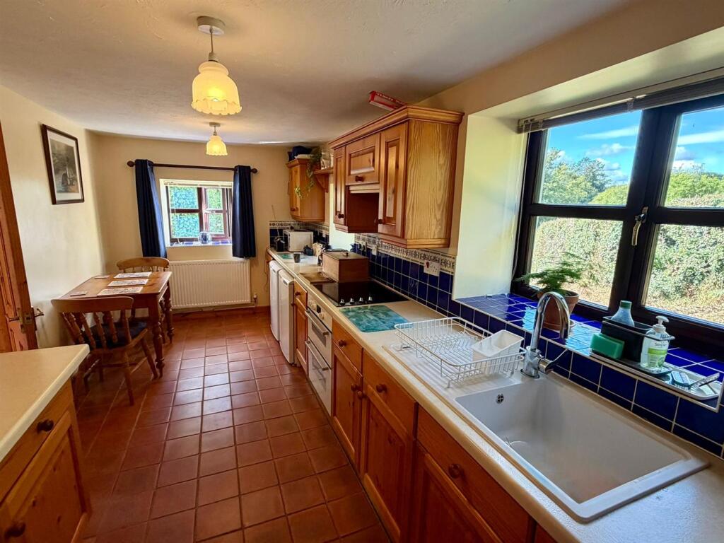 House in Aconbury, Herefordshire - View 4