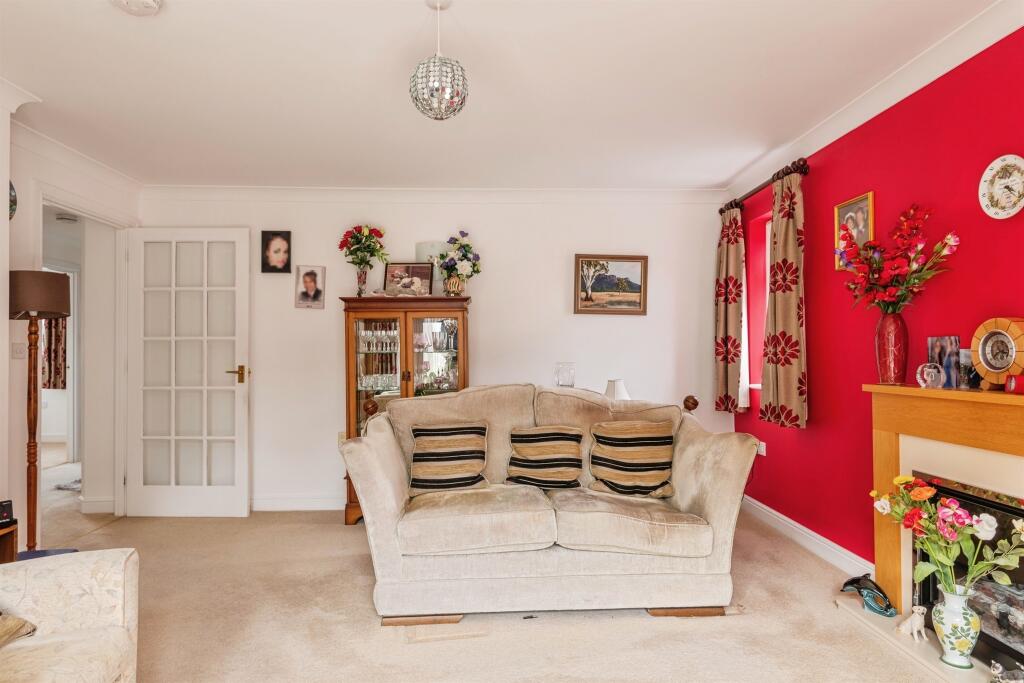 House in Taunton - View 4