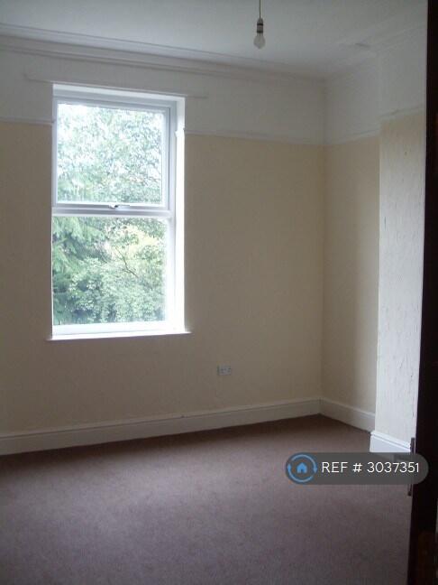 Apartment in Wirral, Liverpool City Region - More