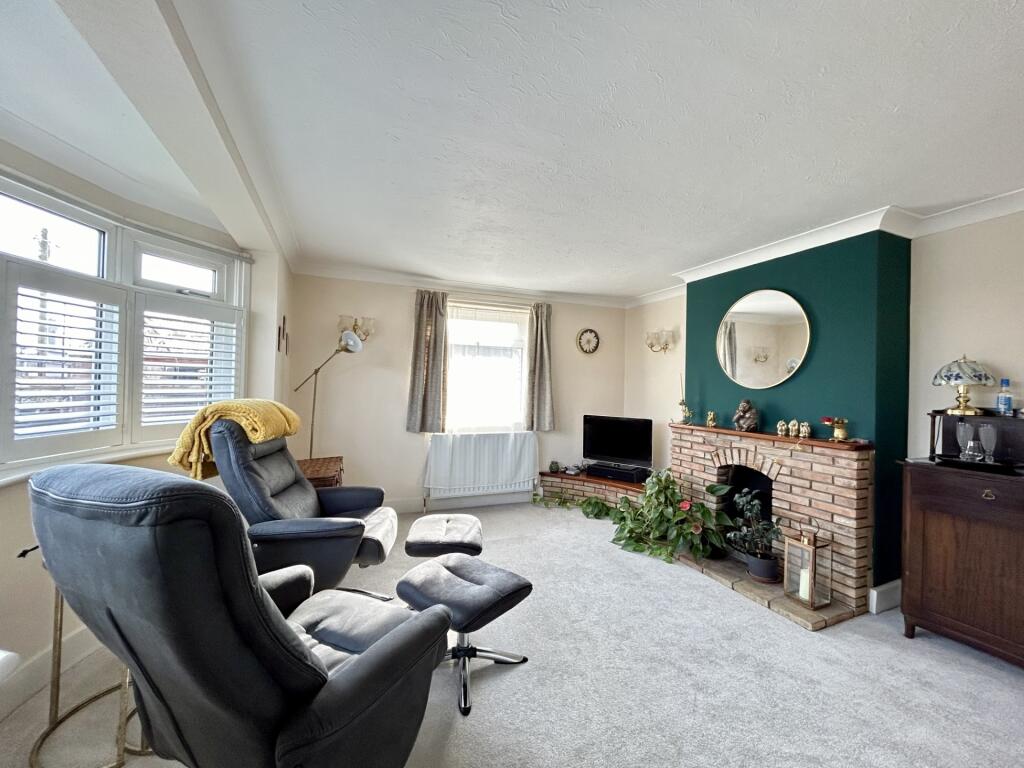 House in East Cambridgeshire, Sutton - More