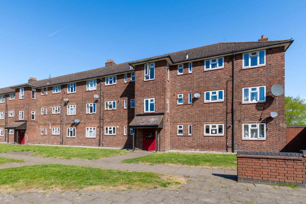 Main image of property: Broxburn Drive, South Ockendon, RM15 5PQ