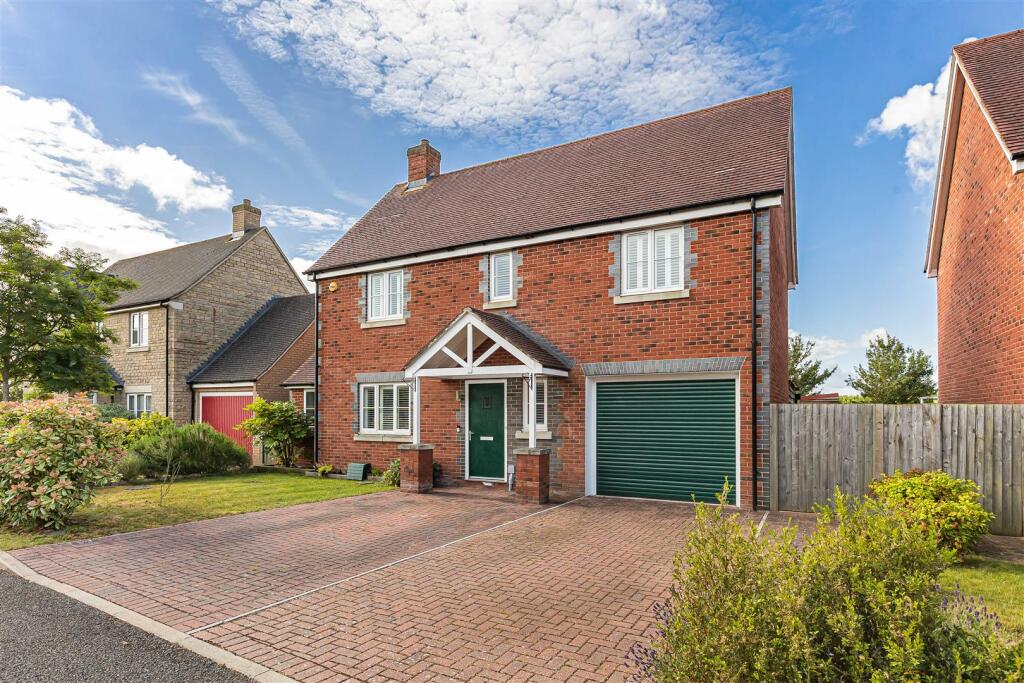 Main image of property: Vespasian Way, Bicester
