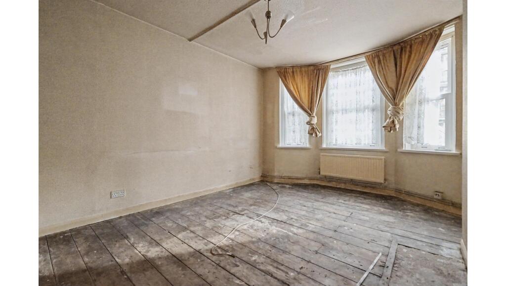 Apartment in London - View 2