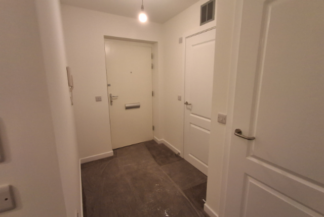 Apartment in Edinburgh, West Lothian - View 4