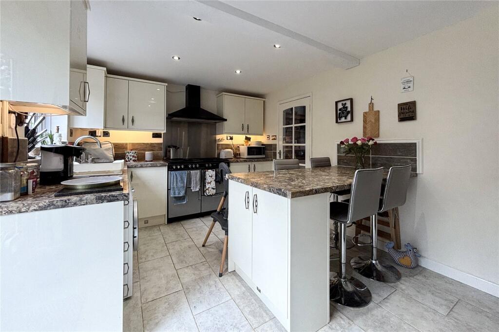 Bremeridge Road, Westbury - View 3
