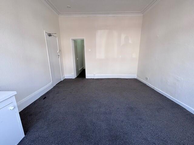 Apartment in Birmingham, Acocks Green - View 4