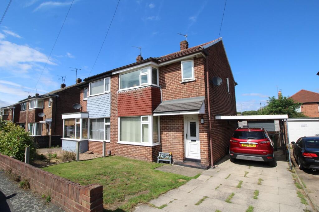 Main image of property: Greenmoor Close, Lofthouse, Wakefield, West Yorkshire, WF3