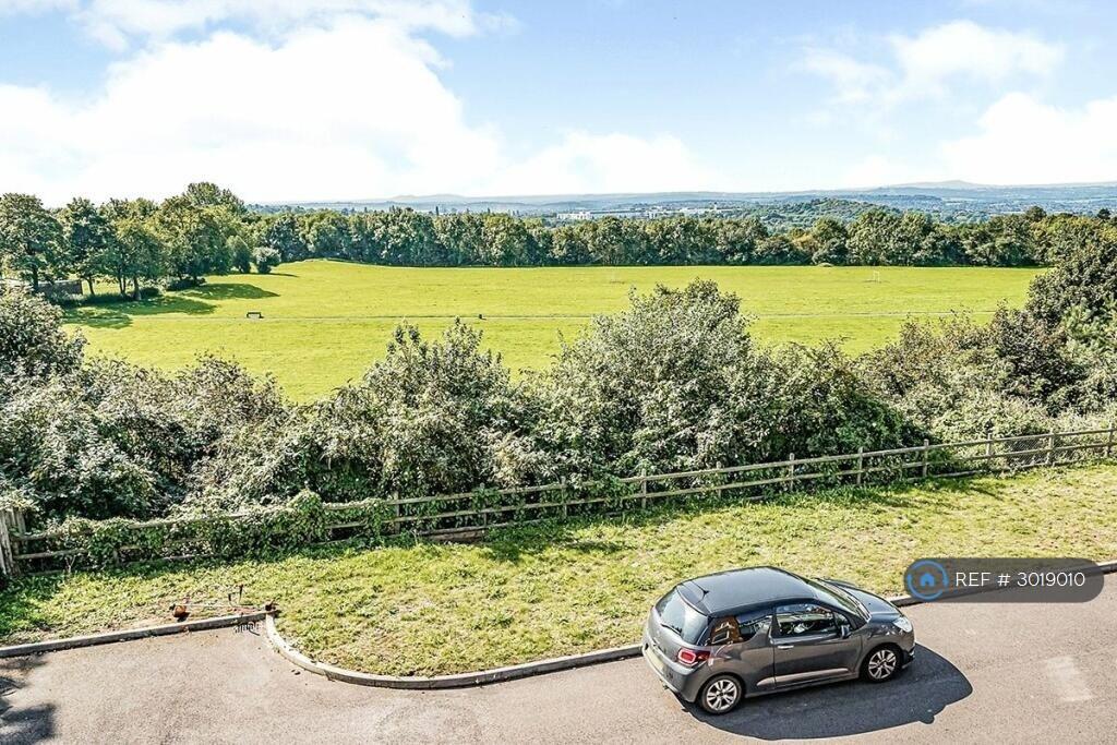 Apartment in Dudley - View 4
