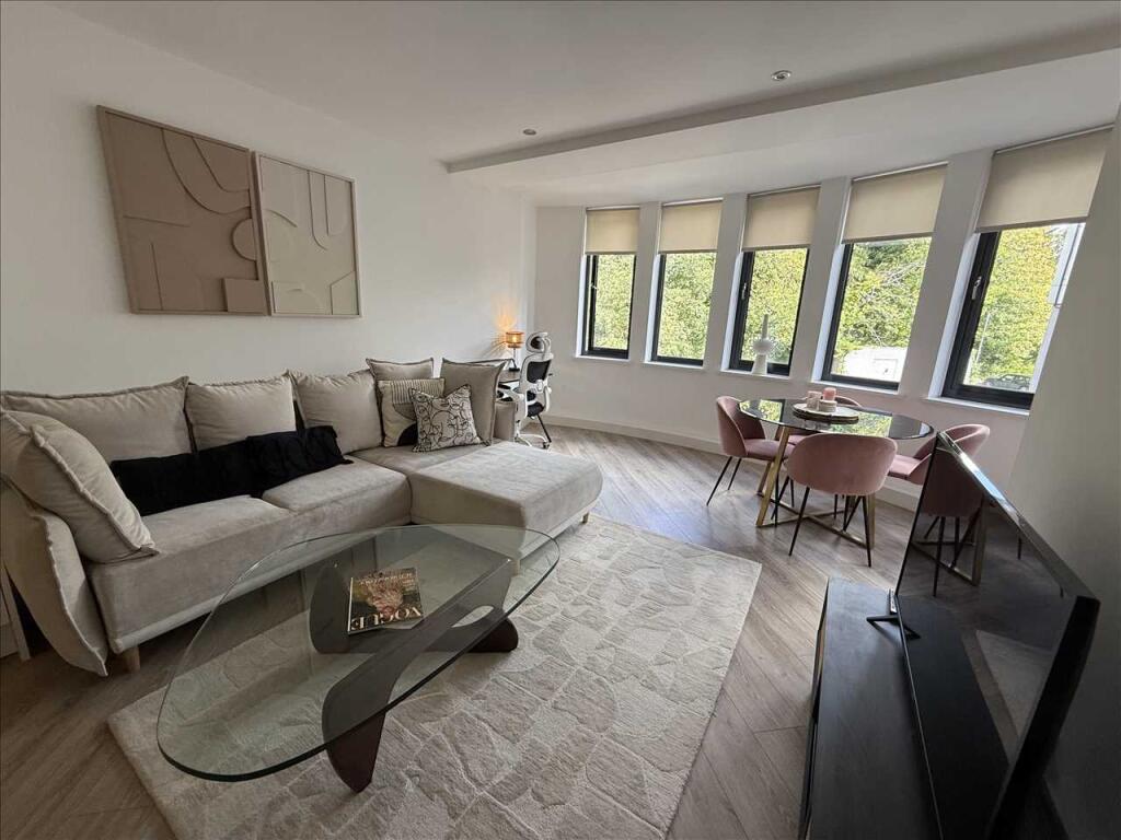 Additional image 2 of Broadoaks, Solihull