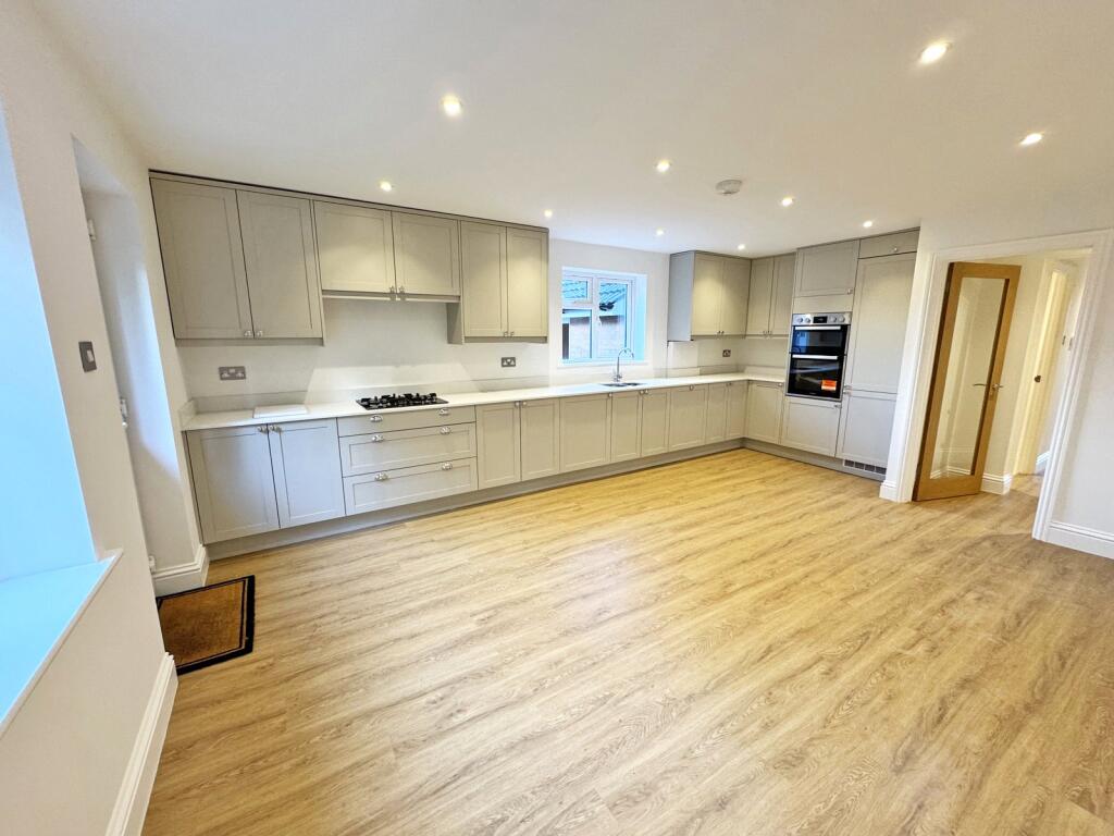 House in New Forest, Durns Town, Sway - View 5