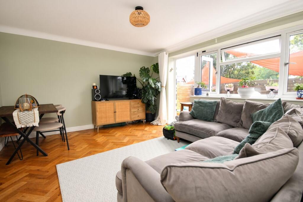 Apartment in Bournemouth - View 5