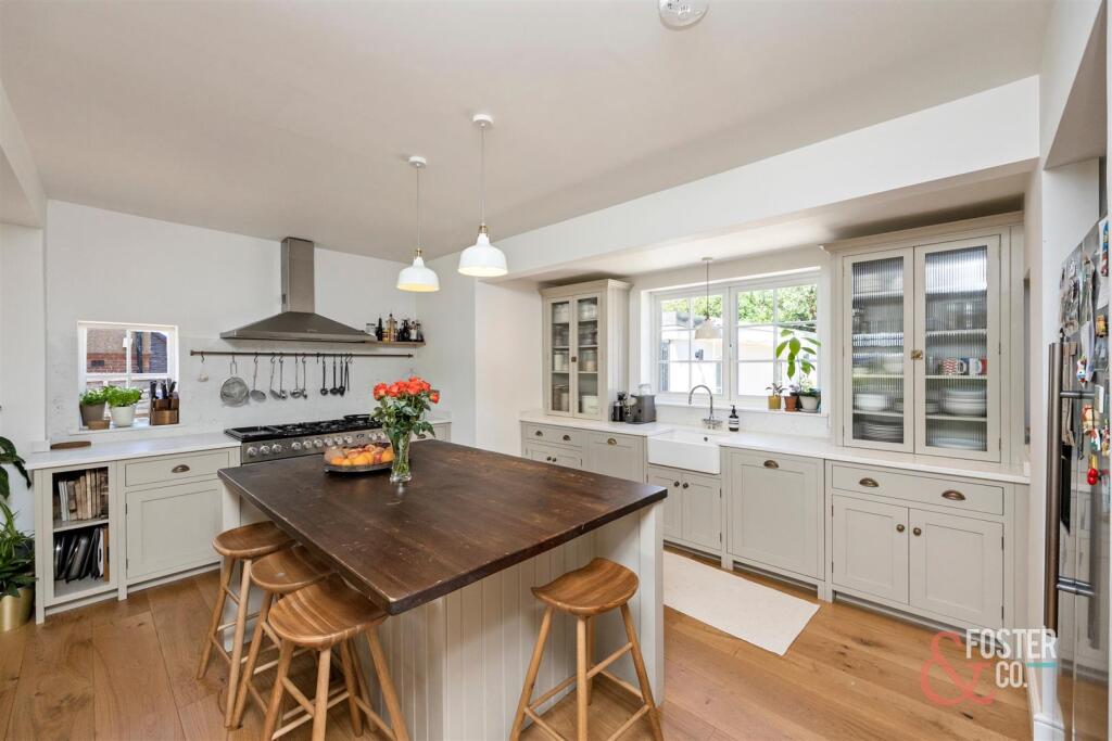 House in Brighton & Hove, Hove - View 2