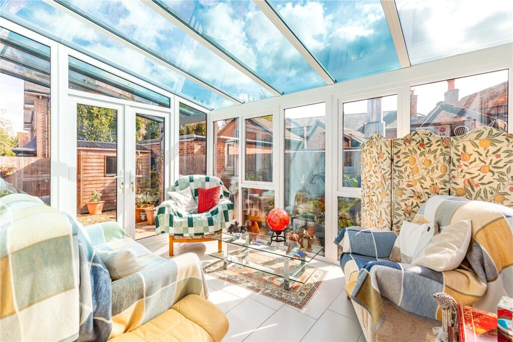 House in Swindon - View 4