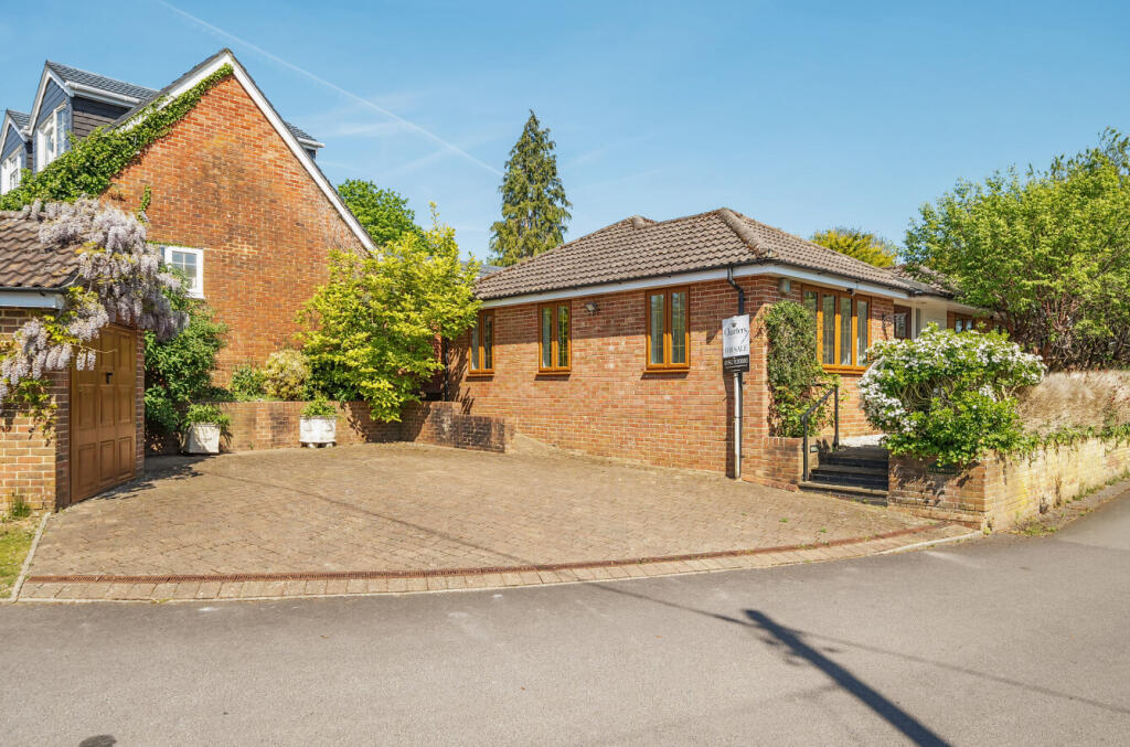 Main image of property: Olivers Battery Gardens, Winchester, Hampshire, SO22