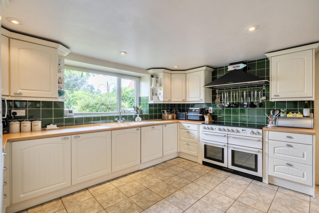 Mill Lane, Bristol, BS36 photo 3