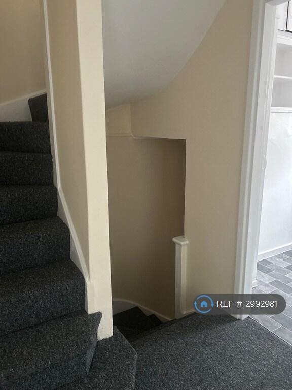 Apartment in Rochester - View 5