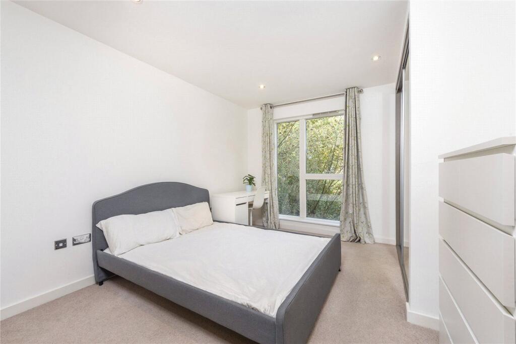 Apartment in London - View 3
