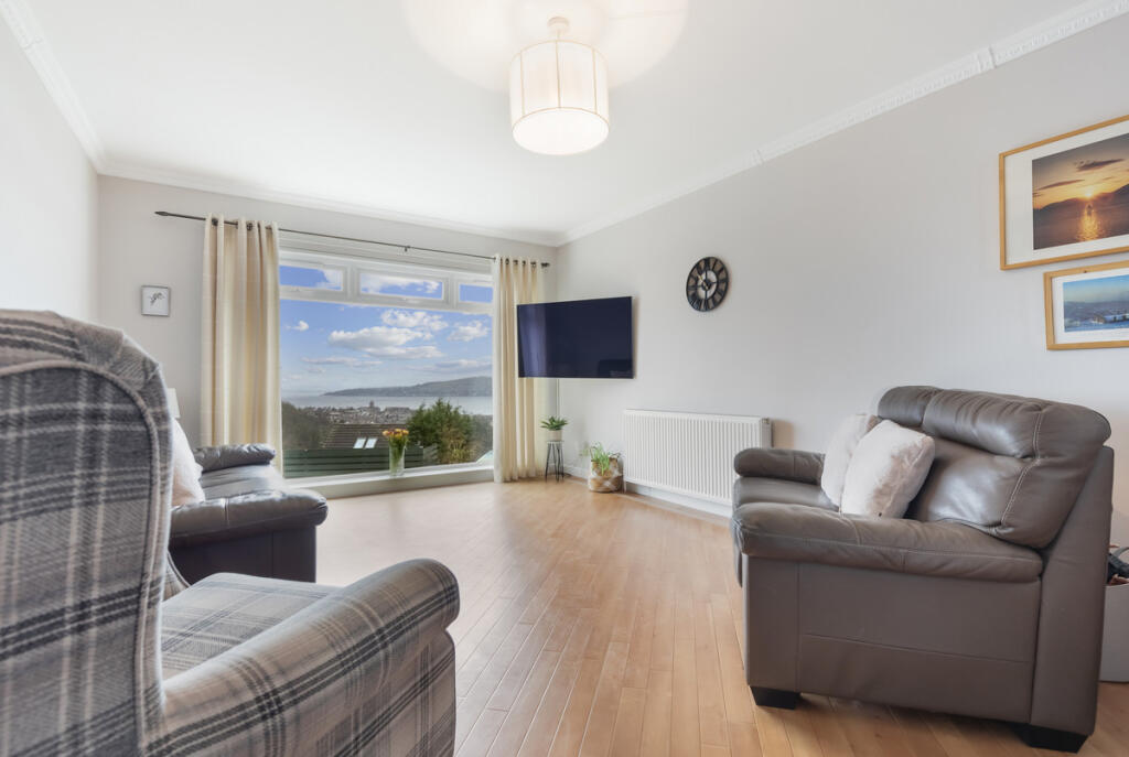 3-bed terraced on Hilltop Crescent, Gourock, PA19, £200,000