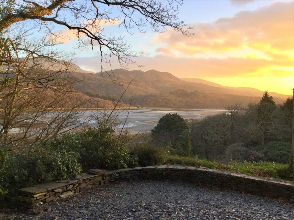 House in Llandudno, Llanelltyd - View 3