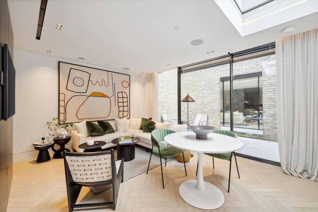 Main image of property: Regents Park, Marylebone, London W1B