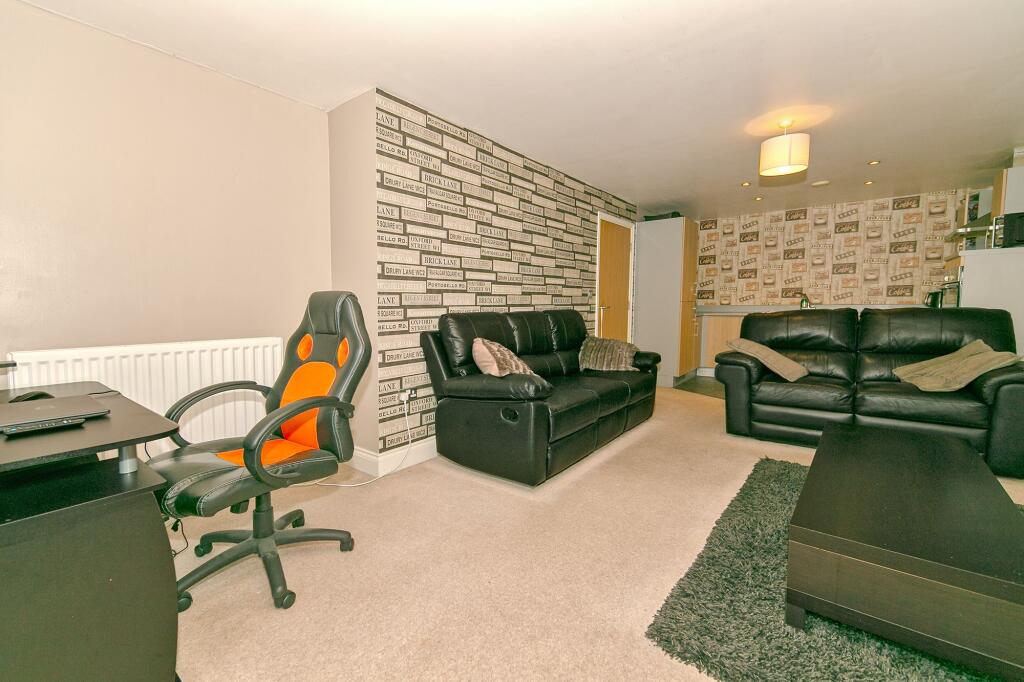Lonsdale, Wolverton, MK12 photo 3