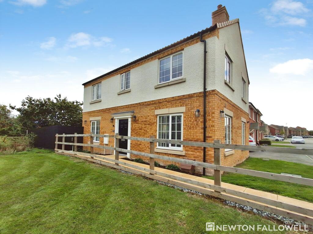 4-bed detached on Spa Chase, Bourne, PE10, £330,000