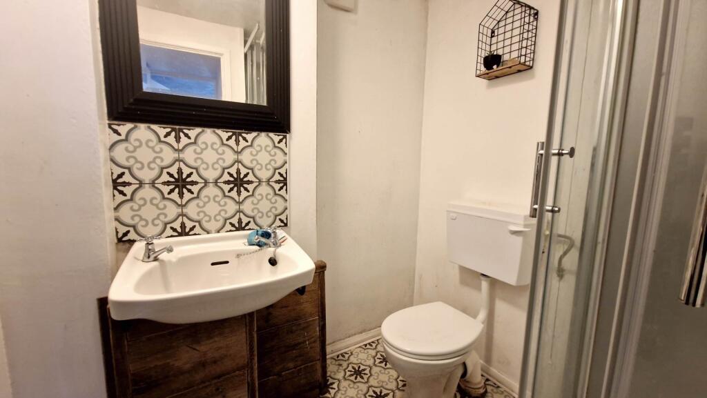 House in Plymouth - View 5