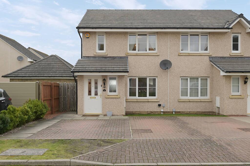 Main image of property: 9 Dolphingstone Way, Prestonpans, Edinburgh, EH32 9QX