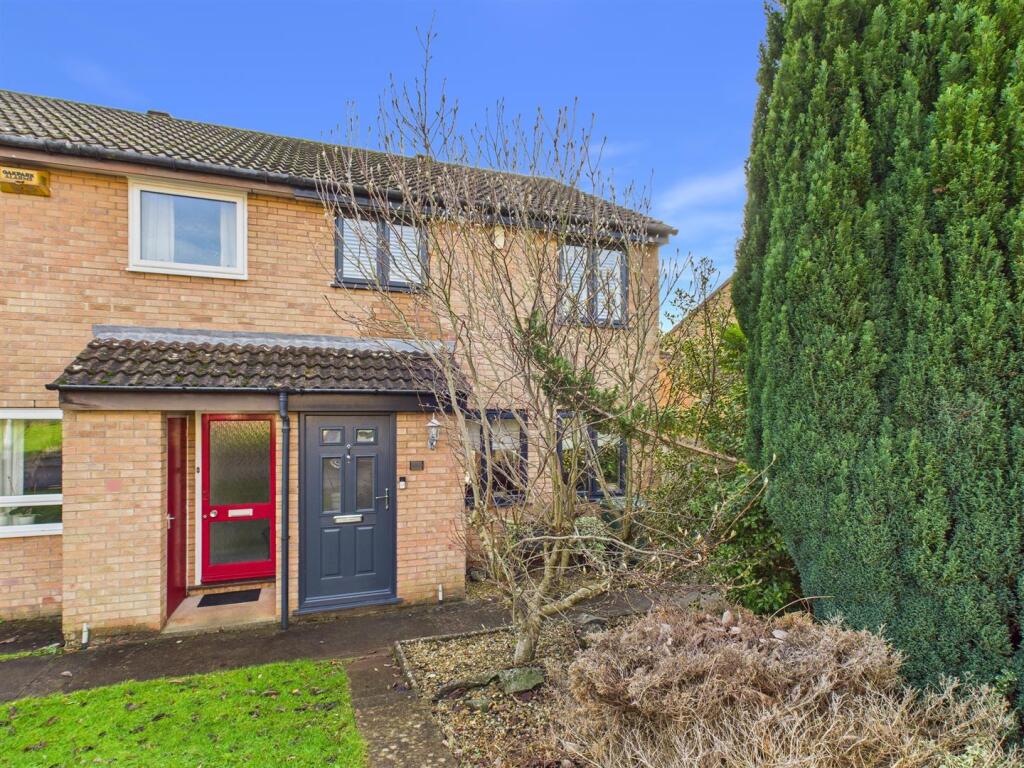 Main image of property: Ryecroft Rise, Long Ashton, Bristol, BS41 9NQ