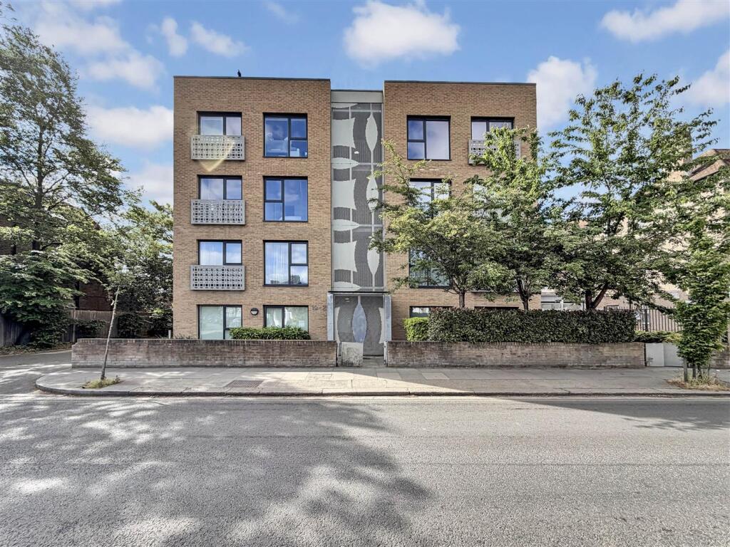 Main image of property: Western Road, Southall