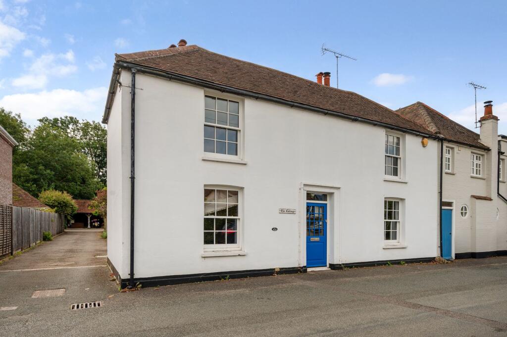 Main image of property: Bosham Lane, Bosham, PO18