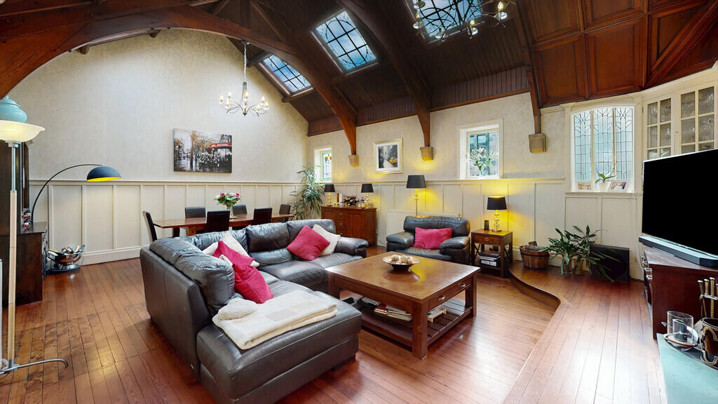 29, Huntly Gardens, Dowanhill photo 2