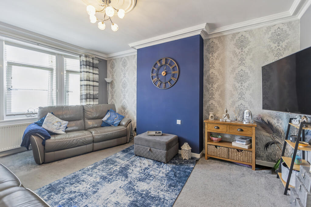 Main image of property: Carlibar Avenue, Knightswood, G13 4AP