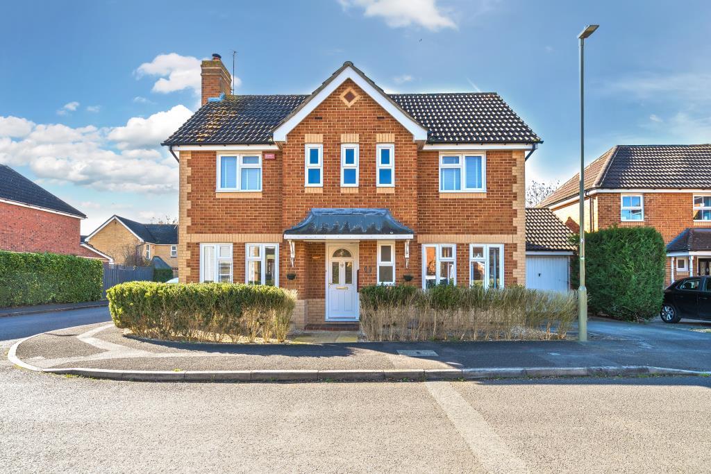 Main image of property: Stort Close, Didcot, OX11