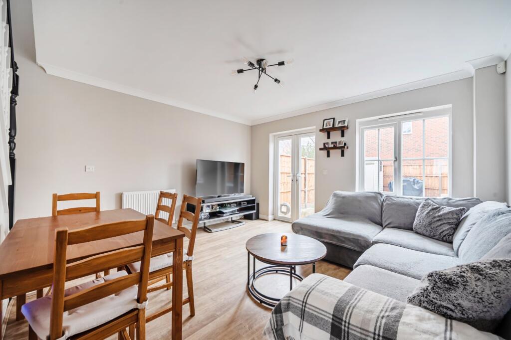 Pipistrelle Way, Charvil, Reading, Berkshire, RG10 photo 3