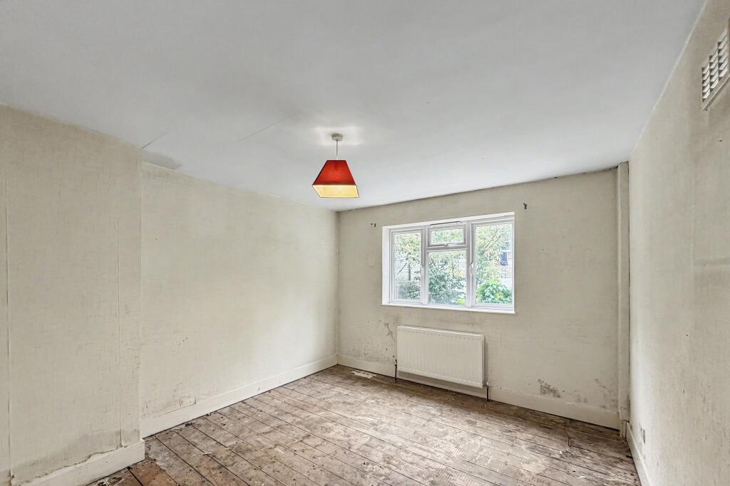 Apartment in London - More