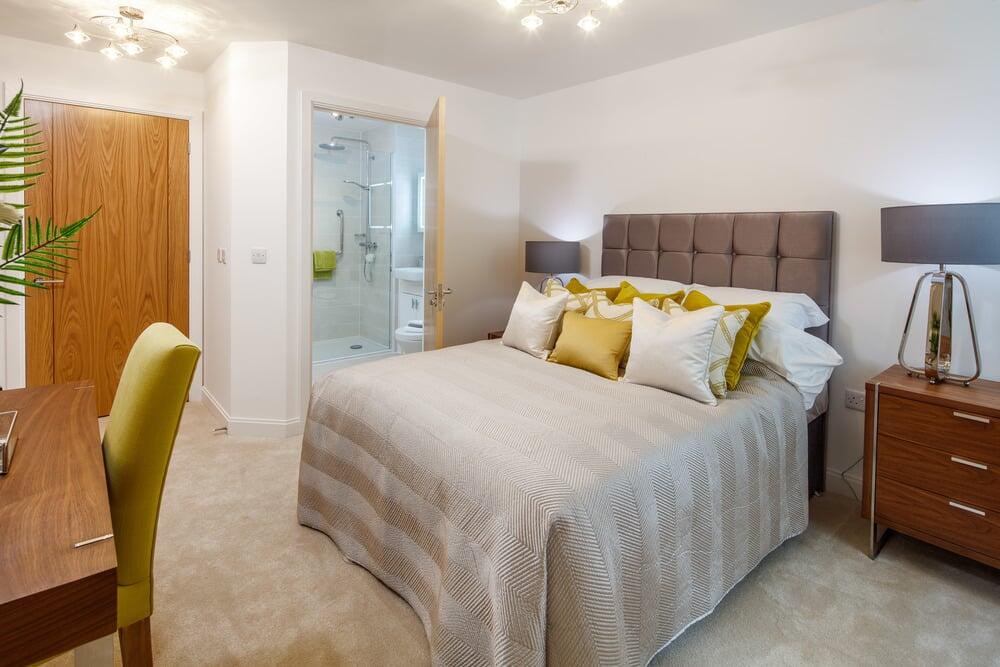 Main image of property: 2a Addington Road Sanderstead, South Croydon, Greater London, CR2 8AX